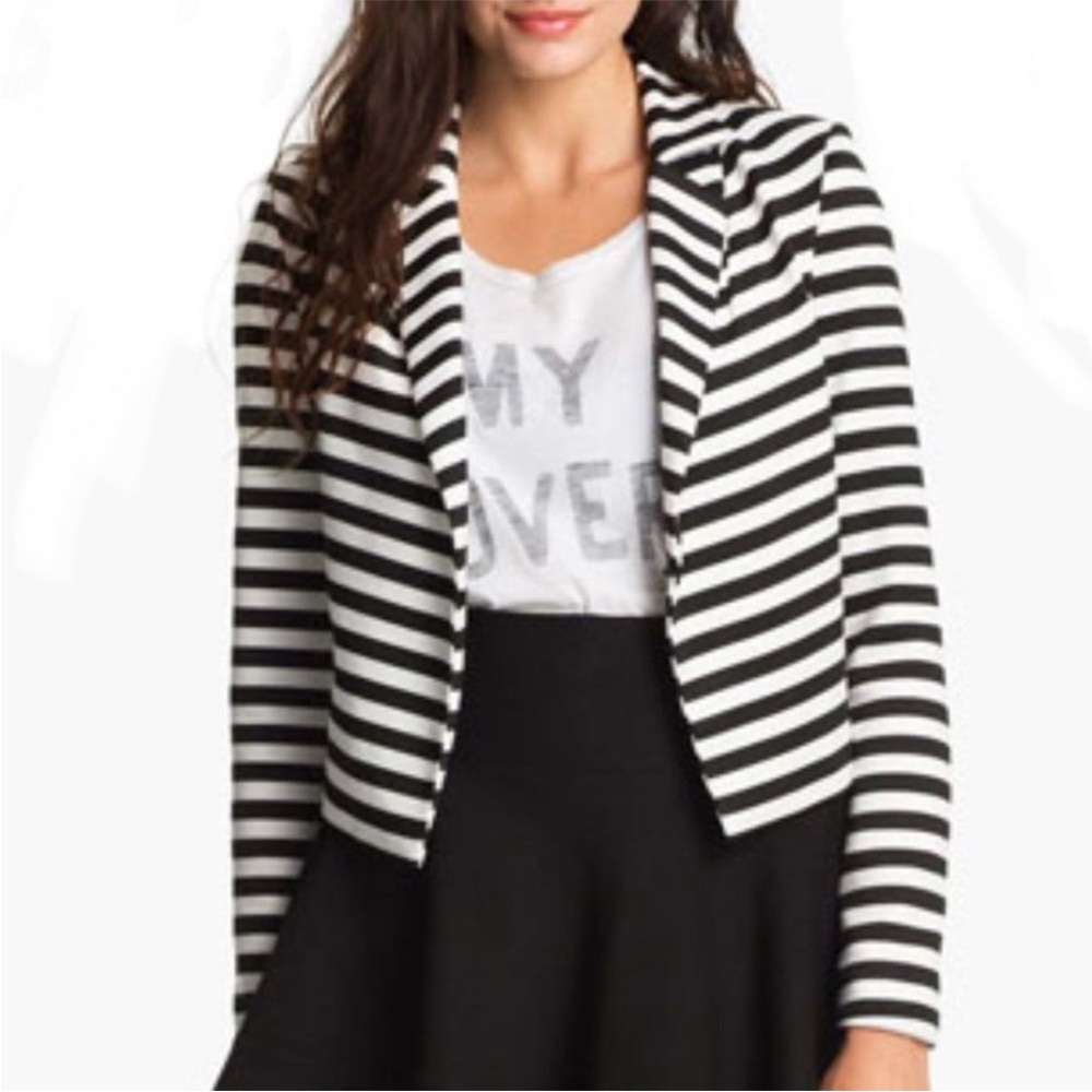 Robbi & Nikki Robert Rodriguez Black White Stripe Stripped Crop Cropped Blazer